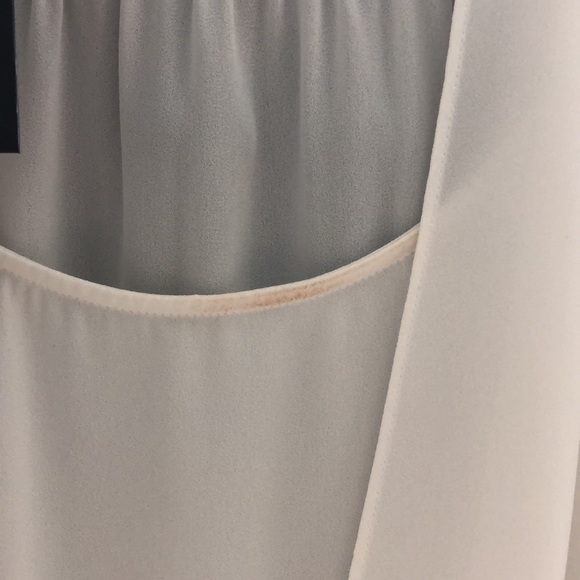 White polyester BCBG - Picture 6 of 7